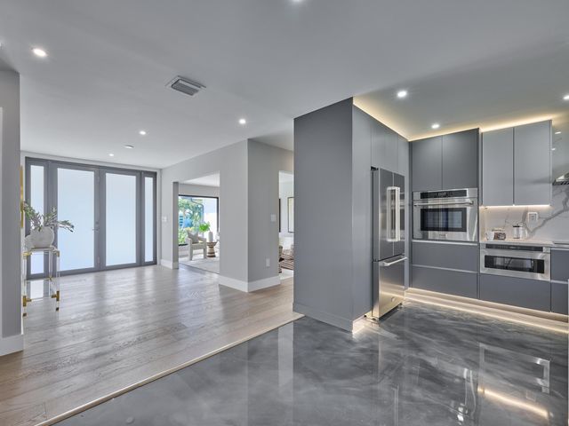 1170 Fairview Lane, Singer Island, FL 33404