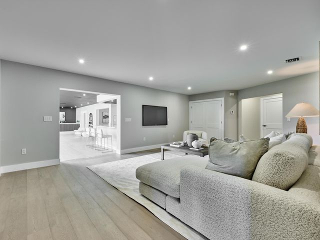 1170 Fairview Lane, Singer Island, FL 33404