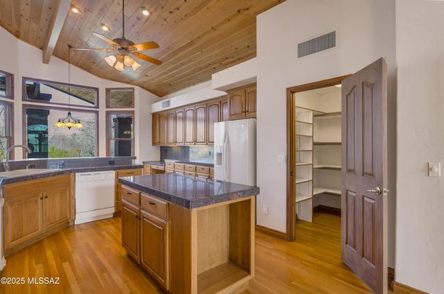 4001 N Harrison Road, Tucson, AZ 85749