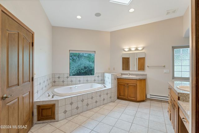 4001 N Harrison Road, Tucson, AZ 85749