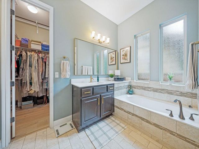 14401 Laurinburg DR, Austin, TX 78717