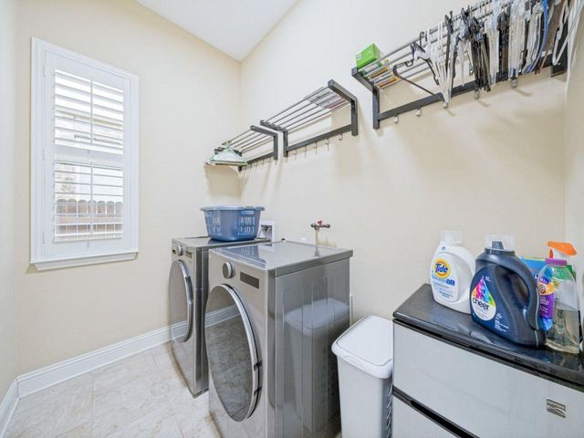 14401 Laurinburg DR, Austin, TX 78717