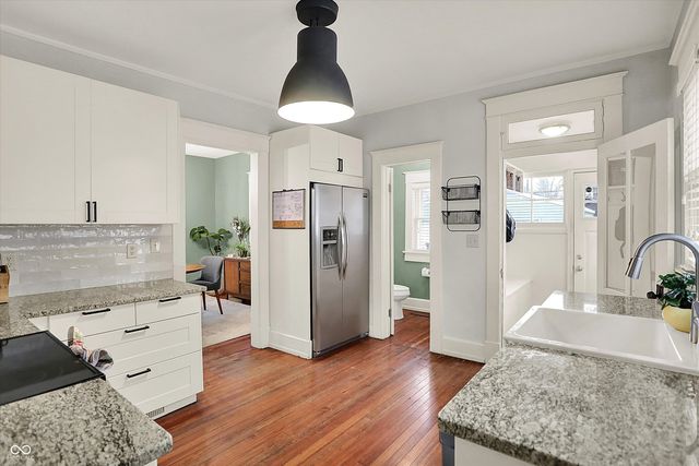 4330 Carrollton Avenue, Indianapolis, IN 46205