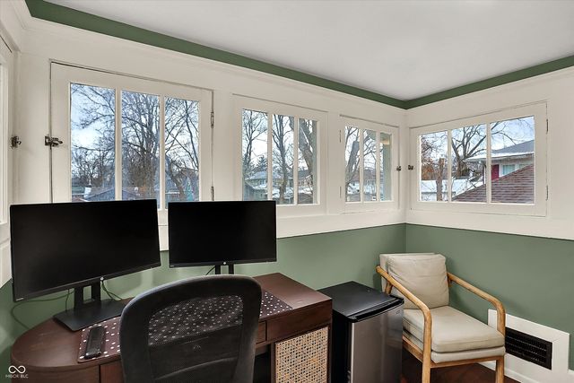 4330 Carrollton Avenue, Indianapolis, IN 46205