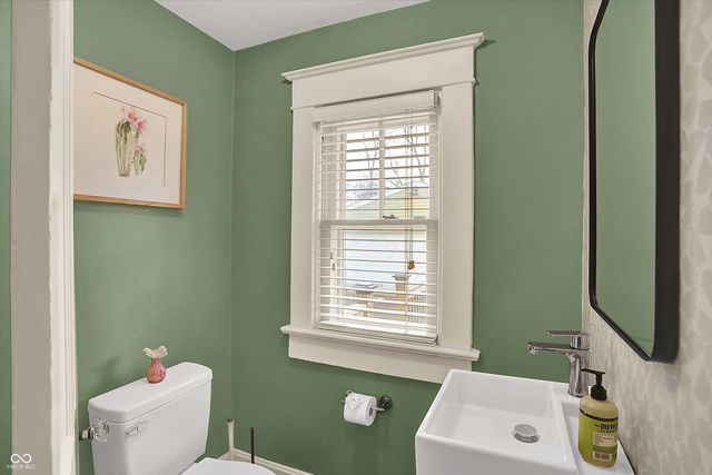 4330 Carrollton Avenue, Indianapolis, IN 46205