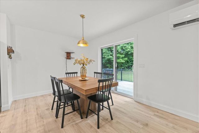 100 Leos Lane, Georgia, VT 05478