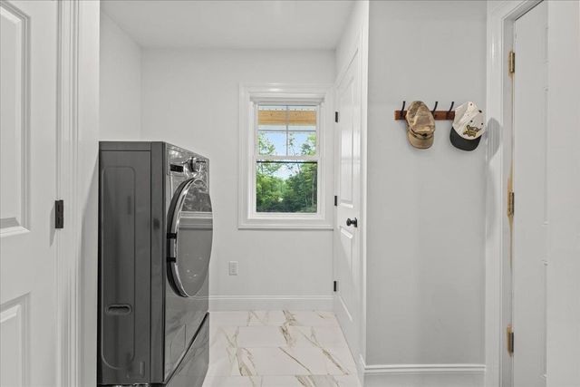 100 Leos Lane, Georgia, VT 05478
