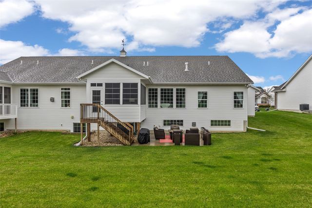 3223 Silver Oak Trail, Marion, IA 52302