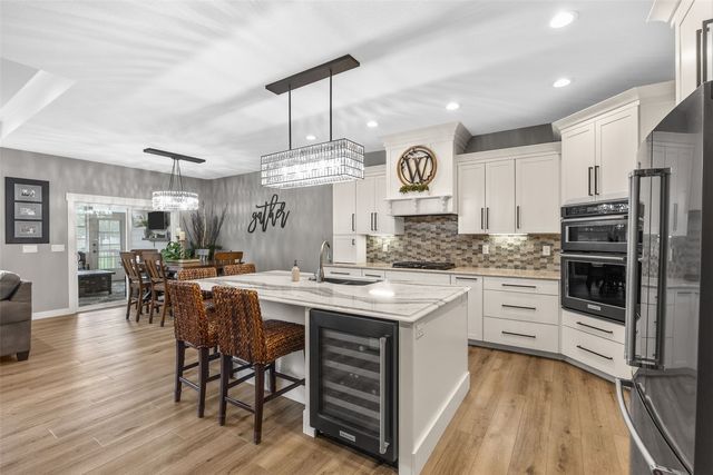 3223 Silver Oak Trail, Marion, IA 52302