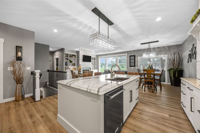 3223 Silver Oak Trail, Marion, IA 52302