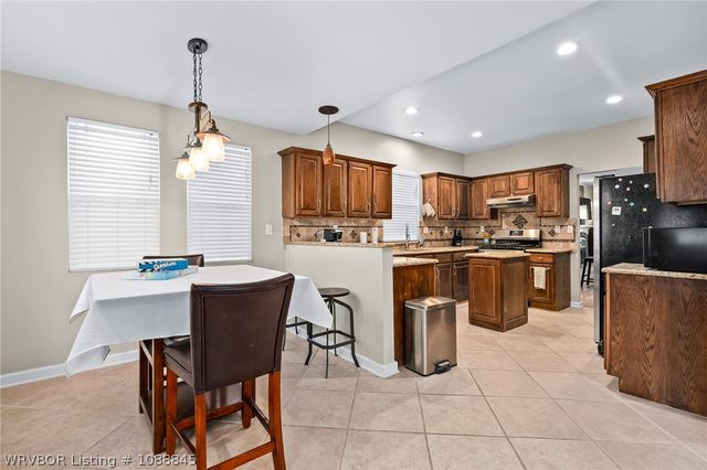 910 S 25th Street, Fort Smith, AR 72901