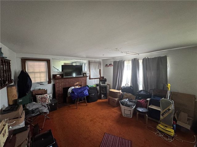 101 Omaha Boulevard, Warwick, RI 02889