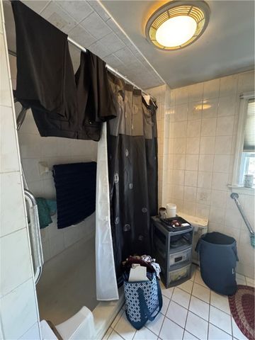 101 Omaha Boulevard, Warwick, RI 02889