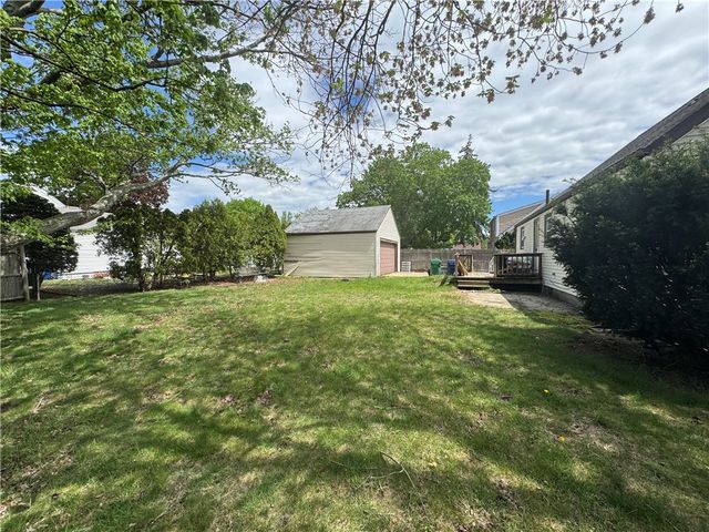 101 Omaha Boulevard, Warwick, RI 02889