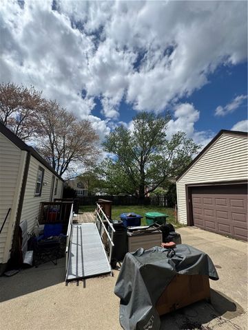 101 Omaha Boulevard, Warwick, RI 02889