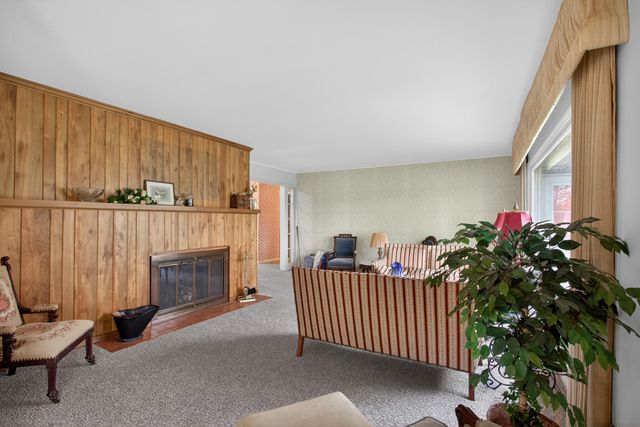 400 Outer Court, Tecumseh, MI 49286