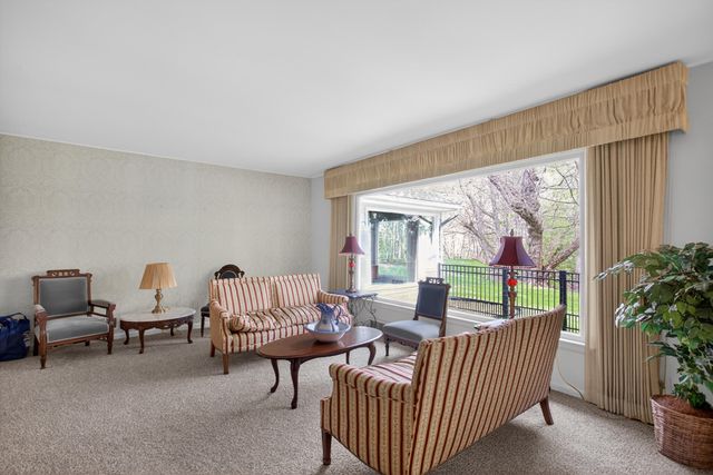 400 Outer Court, Tecumseh, MI 49286