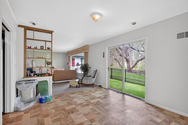 400 Outer Court, Tecumseh, MI 49286