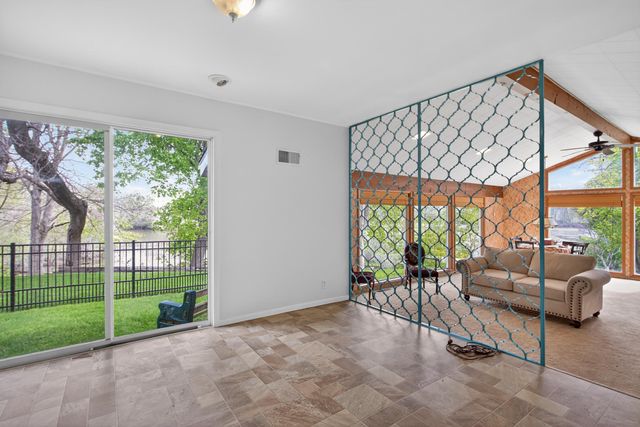 400 Outer Court, Tecumseh, MI 49286
