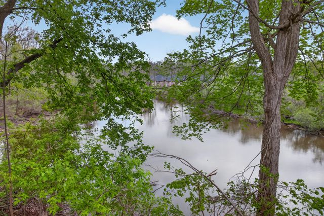400 Outer Court, Tecumseh, MI 49286
