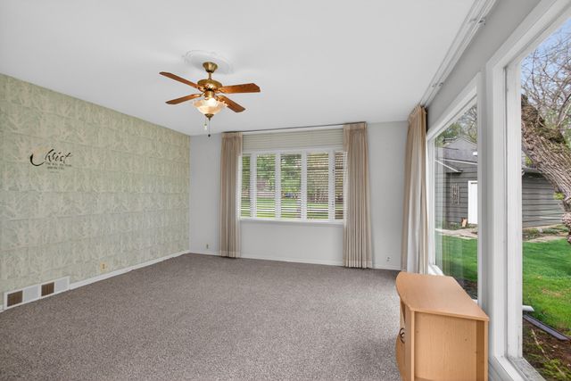 400 Outer Court, Tecumseh, MI 49286