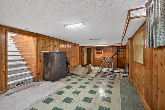 400 Outer Court, Tecumseh, MI 49286