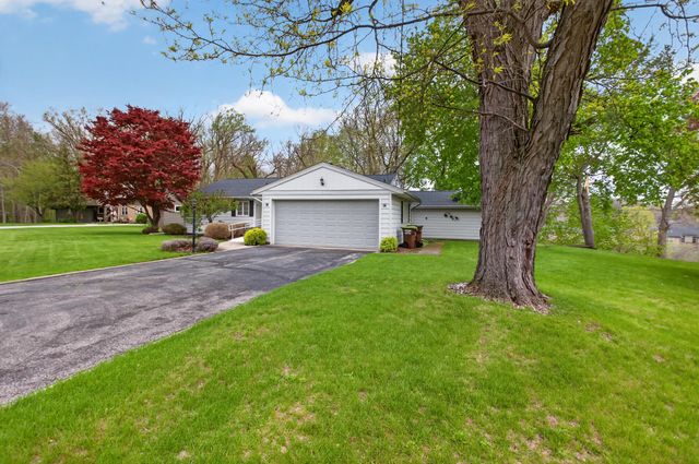 400 Outer Court, Tecumseh, MI 49286