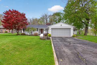 400 Outer Court, Tecumseh, MI 49286