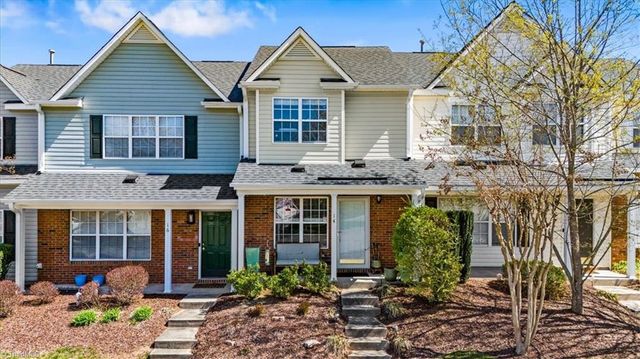 14 Meadow Crossing Court, Greensboro, NC 27410