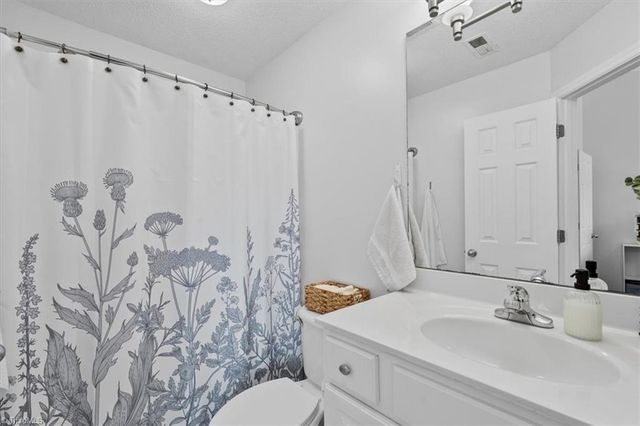 14 Meadow Crossing Court, Greensboro, NC 27410