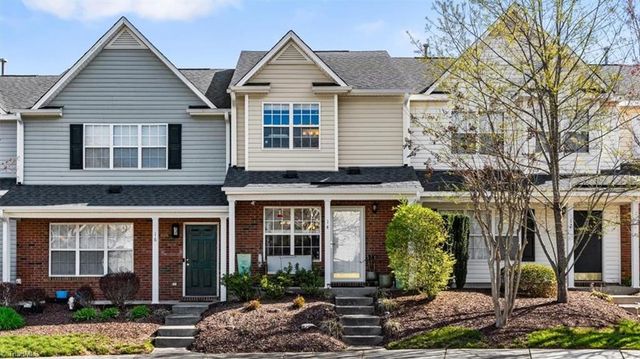 14 Meadow Crossing Court, Greensboro, NC 27410