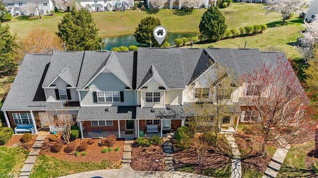 14 Meadow Crossing Court, Greensboro, NC 27410