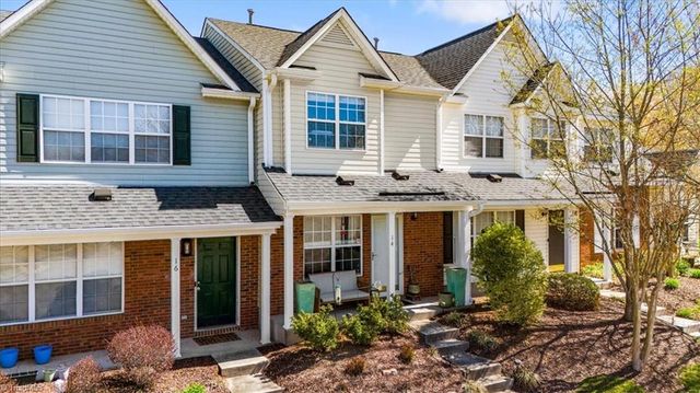 14 Meadow Crossing Court, Greensboro, NC 27410