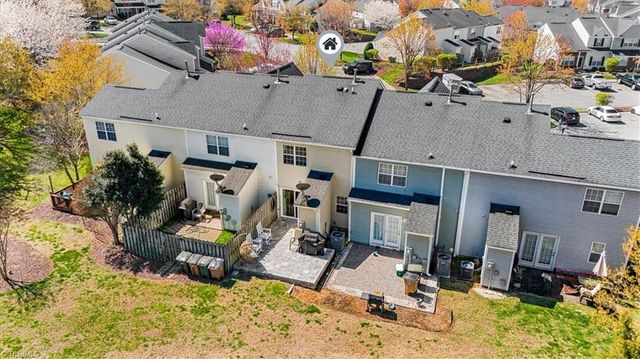 14 Meadow Crossing Court, Greensboro, NC 27410