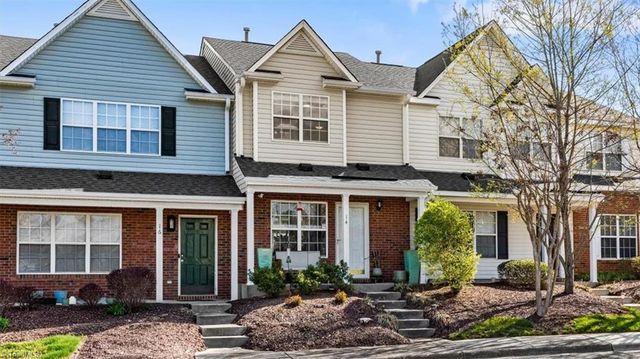 14 Meadow Crossing Court, Greensboro, NC 27410