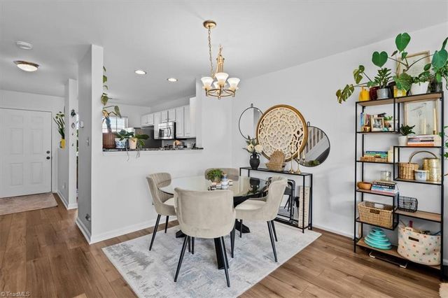 14 Meadow Crossing Court, Greensboro, NC 27410