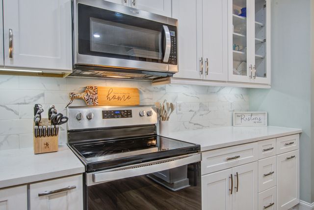 3242 Heathland Way, Mount Pleasant, SC 29466