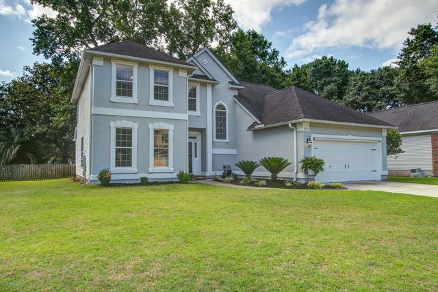 3242 Heathland Way, Mount Pleasant, SC 29466