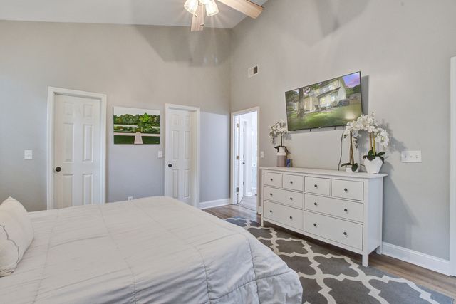 3242 Heathland Way, Mount Pleasant, SC 29466