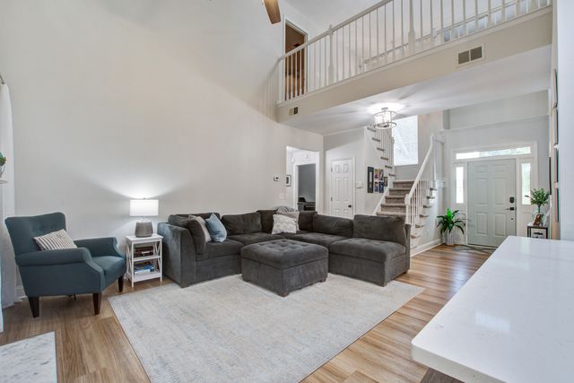 3242 Heathland Way, Mount Pleasant, SC 29466