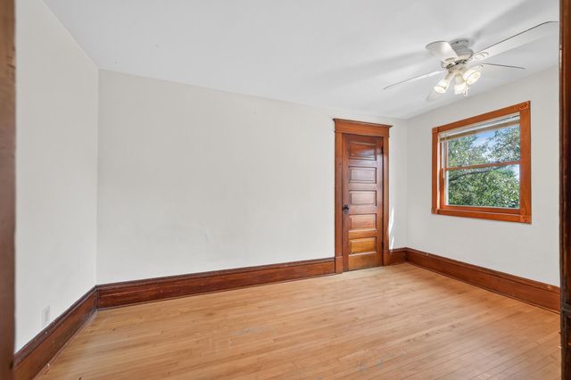1051 Wilson Avenue, Saint Paul, MN 55106
