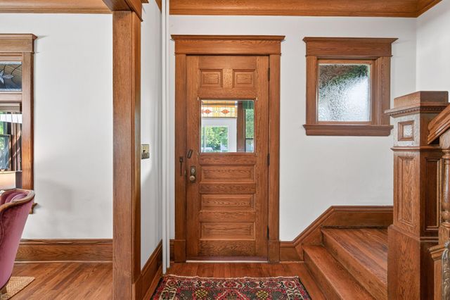 1051 Wilson Avenue, Saint Paul, MN 55106