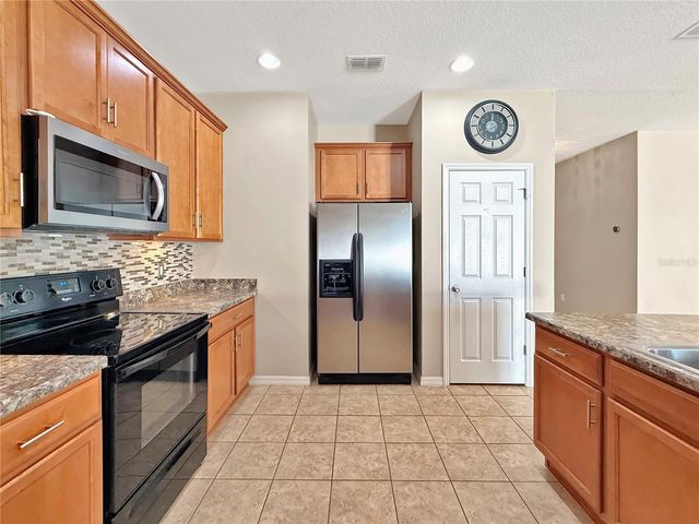 4284 MOON SHADOW LOOP, Mulberry, FL 33860