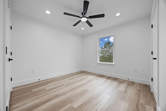 142 Mahalo CT, Bastrop, TX 78602