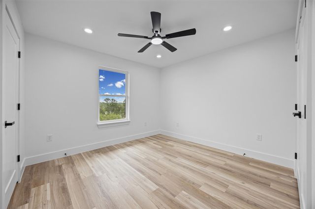 142 Mahalo CT, Bastrop, TX 78602