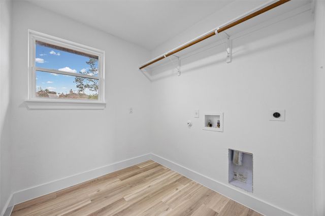 142 Mahalo CT, Bastrop, TX 78602