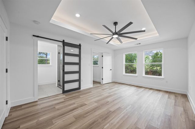 142 Mahalo CT, Bastrop, TX 78602