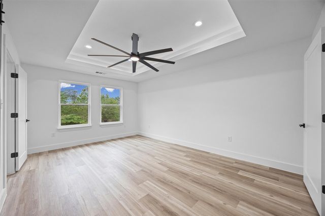 142 Mahalo CT, Bastrop, TX 78602