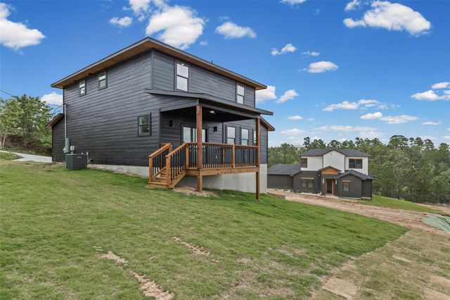 142 Mahalo CT, Bastrop, TX 78602