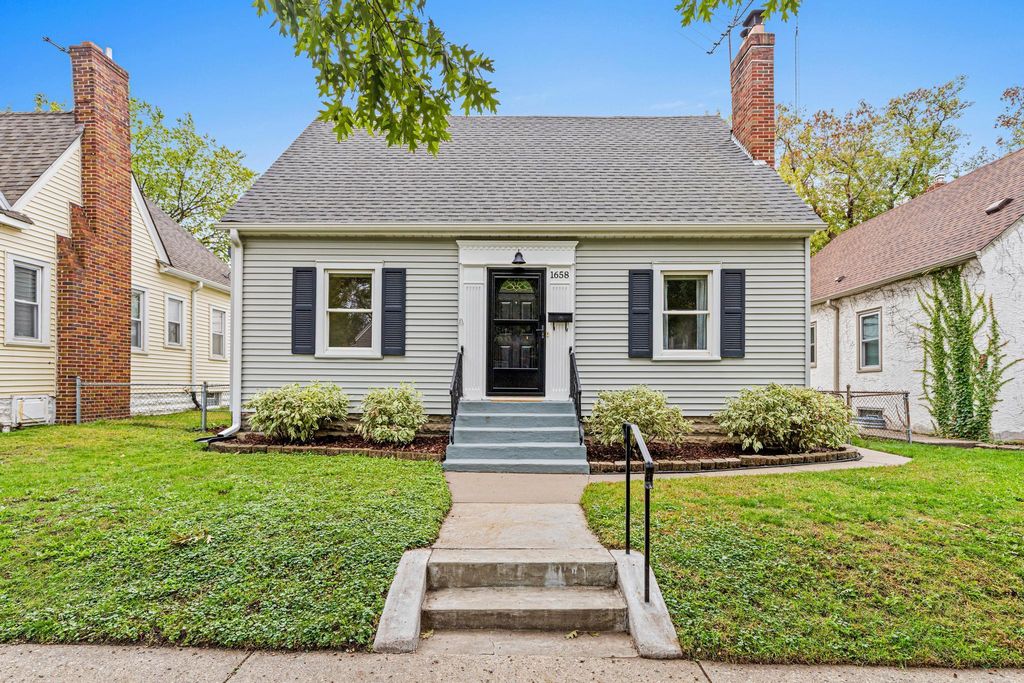 1658 Sherburne Avenue, Saint Paul, MN 55104